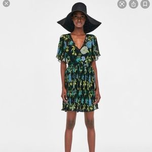 Zara pleated v neck mini dress nwt